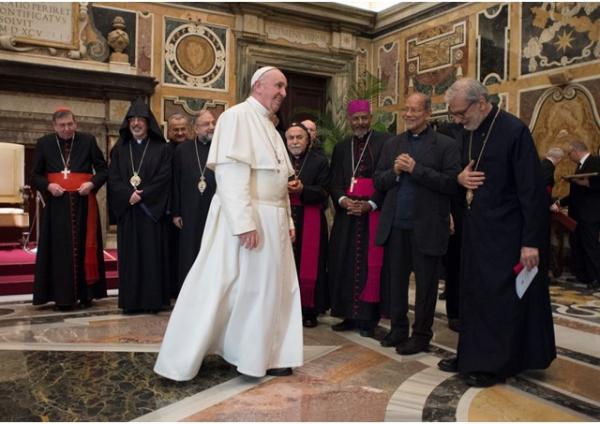 Pápež František ekumenickej komisii: Nech je krv martýrov semenom našej jednoty