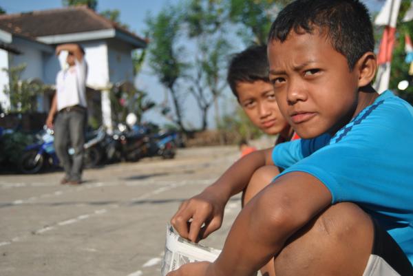 Indonézska katolícka rodina vylúčená z moslimskej komunity