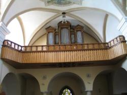 Organ - farský kostol - farskyorgan.jpg