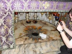 Modlitby Lomničanov na mieste narodenia Pána Ježiša - Modlitby Lomničanov na mieste narodenia Pána Ježiša.JPG