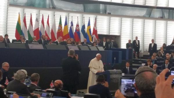 Videoblog o návšteve Svätého Otca Františka v europarlamente