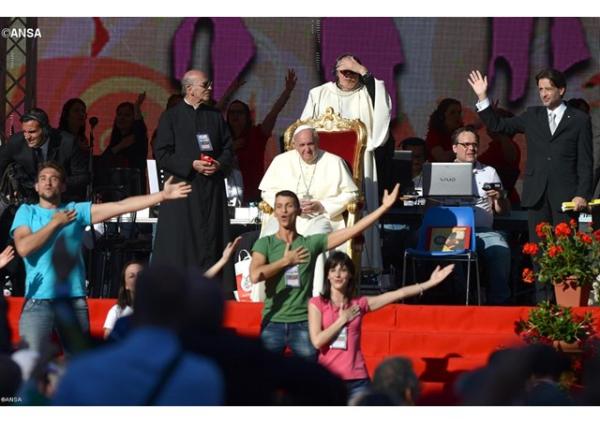 Kardinál Jozef Tomko: Je mnoho možností pre apoštolát laikov