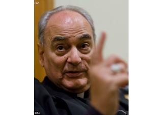 Mons. Sorondo: Pápež nie je naľavo či napravo, sleduje evanjelium