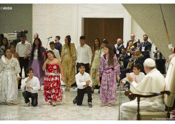 Pápež František účastníkom Svetovej púte Rómov: „Ste v srdci Cirkvi!“