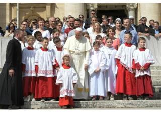Katechéza pápeža Františka: Krst dáva silu pre zápas so zlom