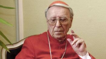 Kardinálovi Korecovi zlyhávajú životné funkcie, je v umelom spánku