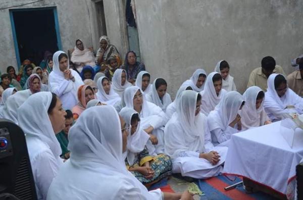 Lahore, Christian sisters Sajida and Abida kidnapped, raped and murdered