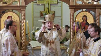 Posviacka ikonostasu